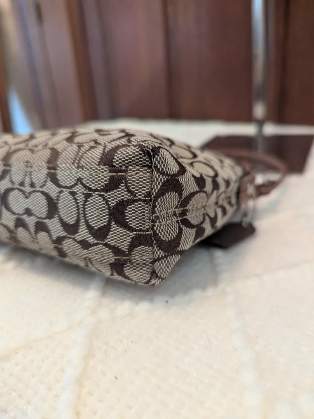 Coach Turnlock Brown Signature Wristlet Mini bag